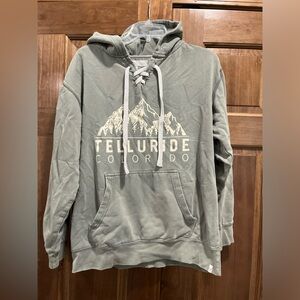 Vineyard Crew Telluride Colorado Sage Green Hoodie Size Medium